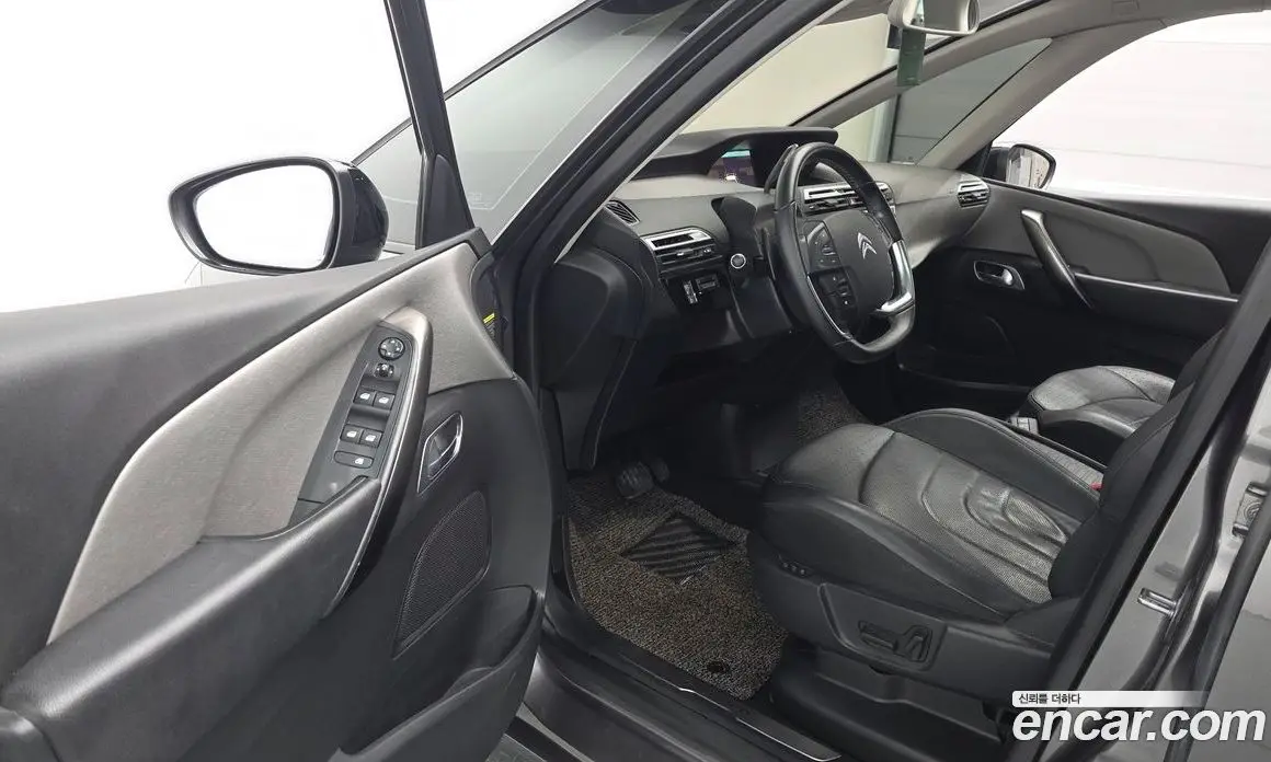 Citroen C4 Spacetourer 2021 1.5 АКПП, фото 13
