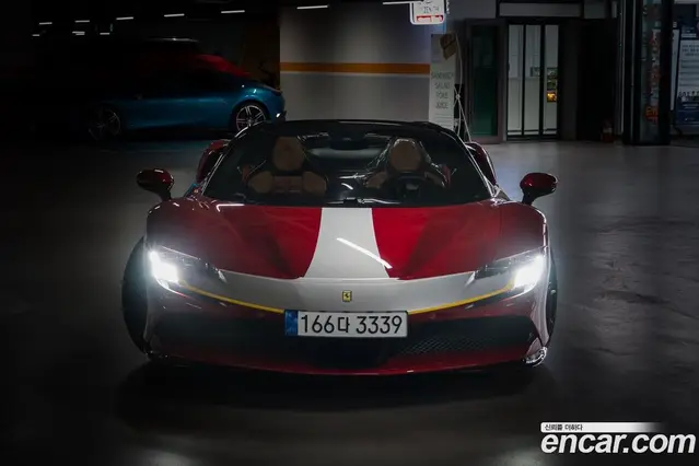Ferrari SF90 2023 4.0 АКПП, миниатюра 2 Ferrari SF90 2023 4.0 АКПП, миниатюра 2