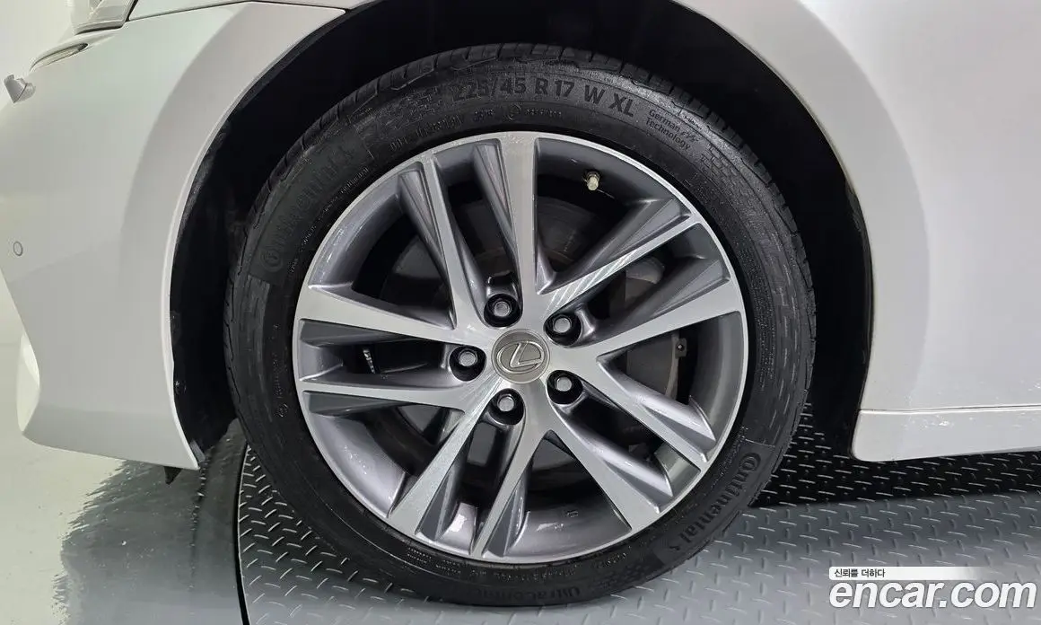 Lexus IS 2017 2.0 АКПП, фото 5