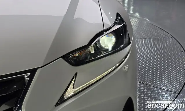 Lexus IS 2017 2.0 АКПП, миниатюра 8