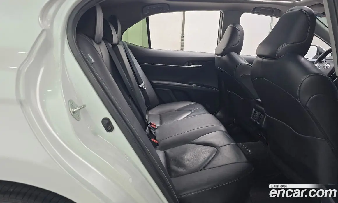 Toyota Camry 2020 2.5 АКПП, фото 17