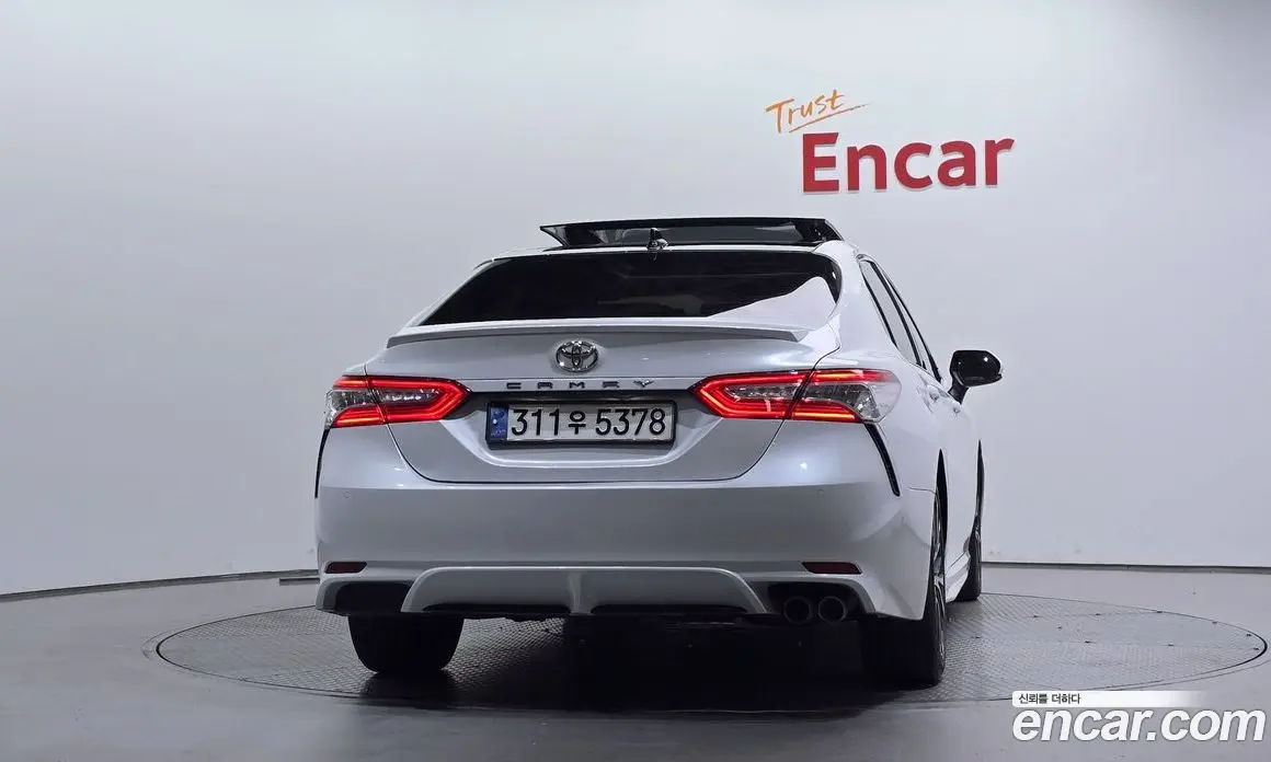 Toyota Camry 2020 2.5 АКПП, фото 4