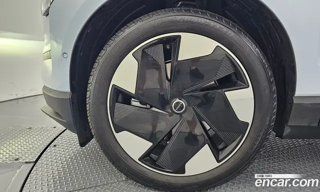 Volvo EX30 2025 0.2 АКПП, миниатюра 4