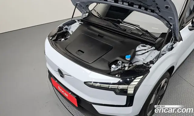 Volvo EX30 2025 0.2 АКПП, миниатюра 5