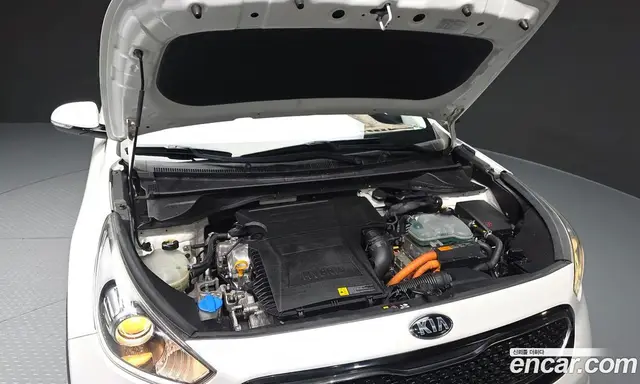 Kia Niro 2016 1.6 АКПП, миниатюра 6