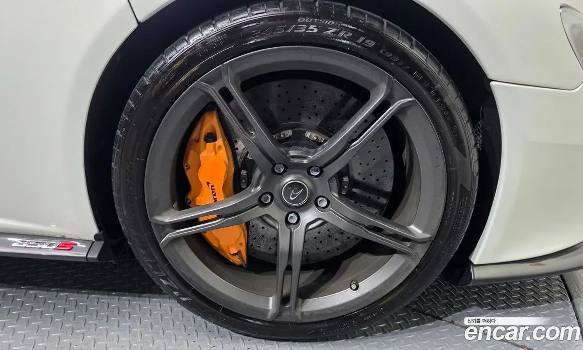 McLaren 650S 2015 3.8 АКПП, фото 5 McLaren 650S 2015 3.8 АКПП, фото 5