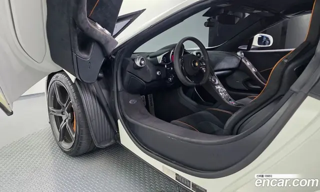 McLaren 650S 2015 3.8 АКПП, миниатюра 10 McLaren 650S 2015 3.8 АКПП, миниатюра 10