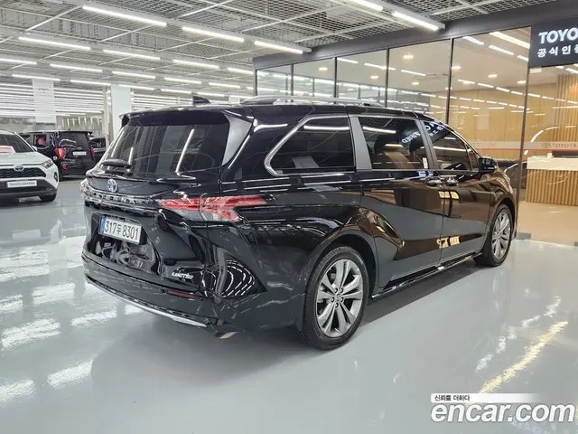 Toyota Sienna 2025 2.5 вариатор, миниатюра 2 Toyota Sienna 2025 2.5 вариатор, миниатюра 2
