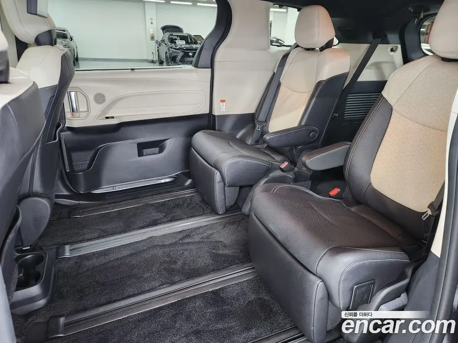 Toyota Sienna 2025 2.5 вариатор, фото 16 Toyota Sienna 2025 2.5 вариатор, фото 16
