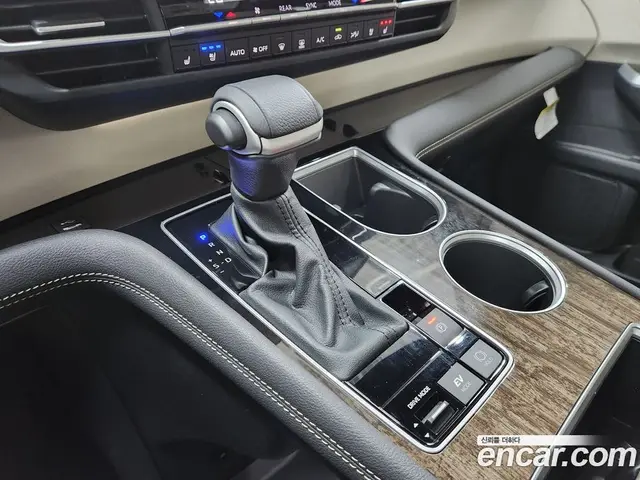 Toyota Sienna 2025 2.5 вариатор, миниатюра 9 Toyota Sienna 2025 2.5 вариатор, миниатюра 9