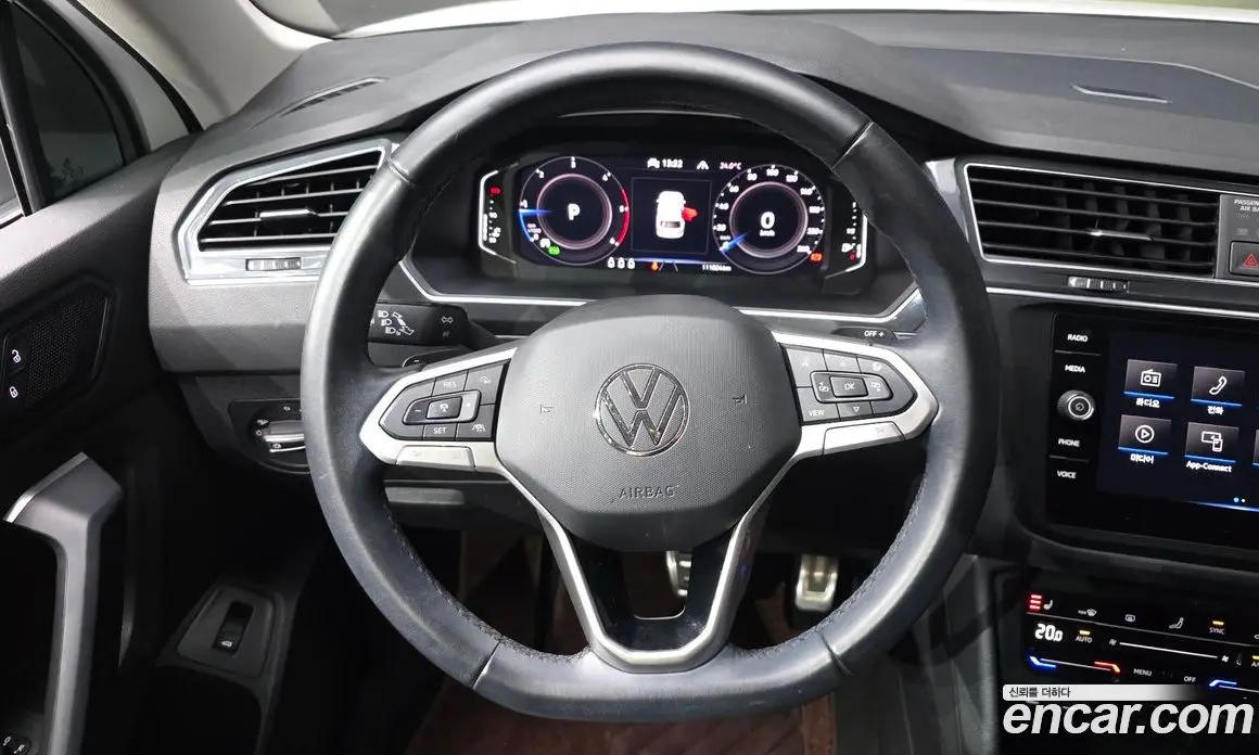 Volkswagen Tiguan 2022 2.0 АКПП, фото 13