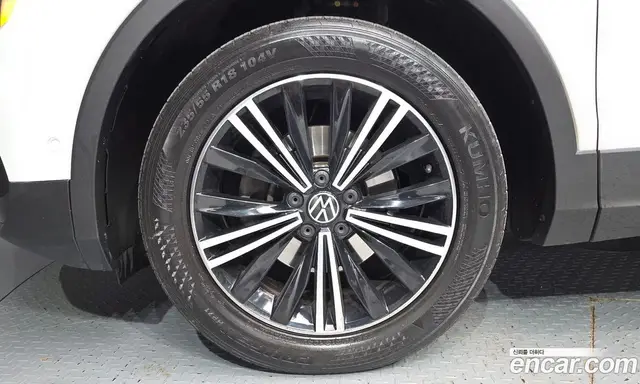 Volkswagen Tiguan 2022 2.0 АКПП, миниатюра 5