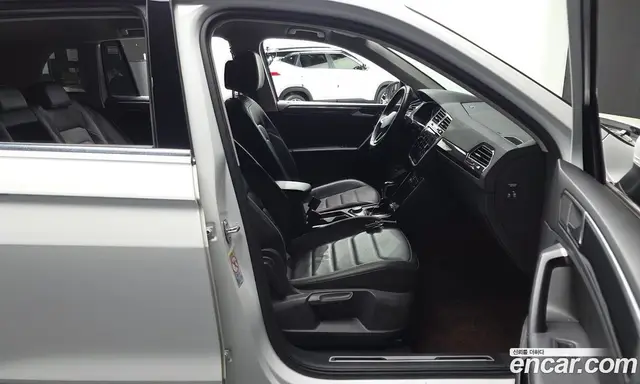 Volkswagen Tiguan 2022 2.0 АКПП, миниатюра 10