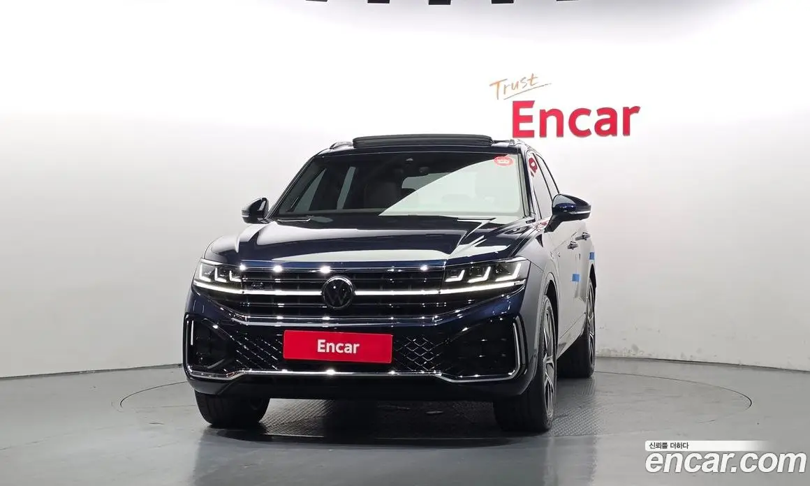 Volkswagen Touareg 2024 3.0 АКПП, фото 3
