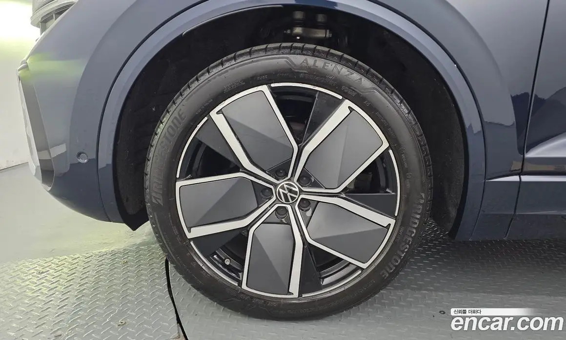 Volkswagen Touareg 2024 3.0 АКПП, фото 5