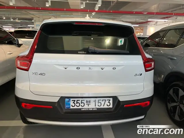 Volvo XC40 2025 2.0 АКПП, миниатюра 2