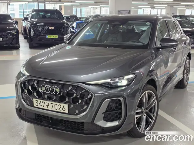 Audi Q5, 2026, 17 км