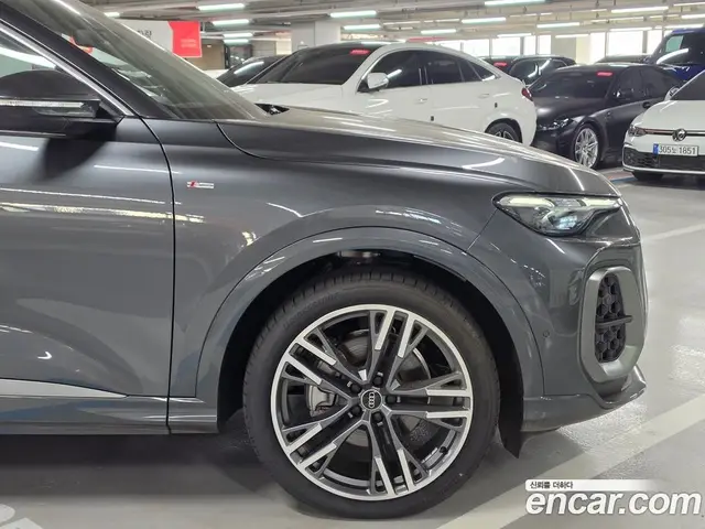 Audi Q5 2026 2.0 АКПП, миниатюра 5