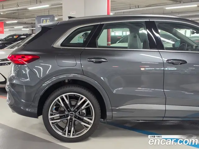 Audi Q5 2026 2.0 АКПП, миниатюра 6