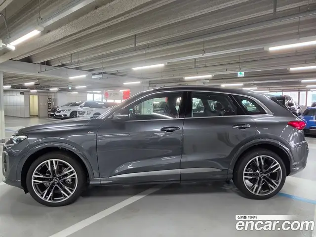 Audi Q5 2026 2.0 АКПП, миниатюра 7