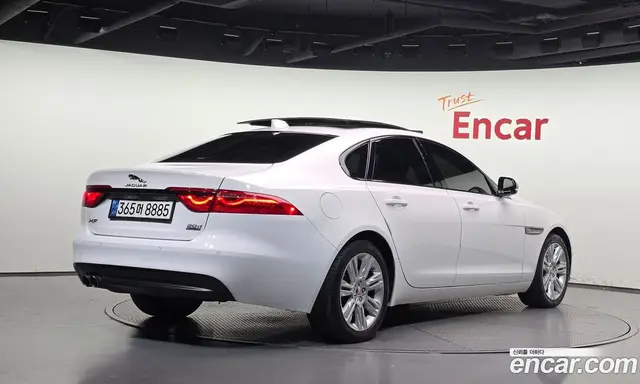 Jaguar XF 2019 2.0 АКПП, миниатюра 2 Jaguar XF 2019 2.0 АКПП, миниатюра 2
