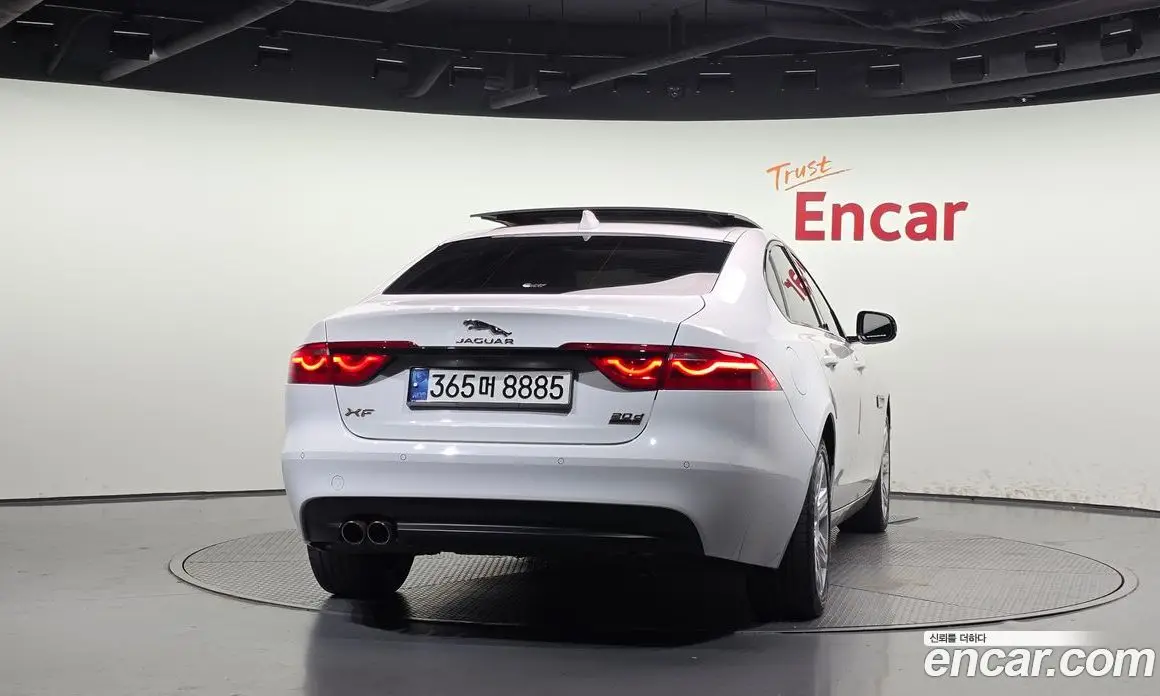 Jaguar XF 2019 2.0 АКПП, фото 4 Jaguar XF 2019 2.0 АКПП, фото 4