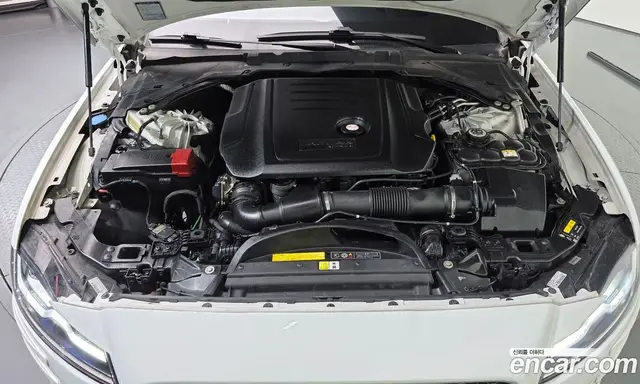 Jaguar XF 2019 2.0 АКПП, миниатюра 6 Jaguar XF 2019 2.0 АКПП, миниатюра 6