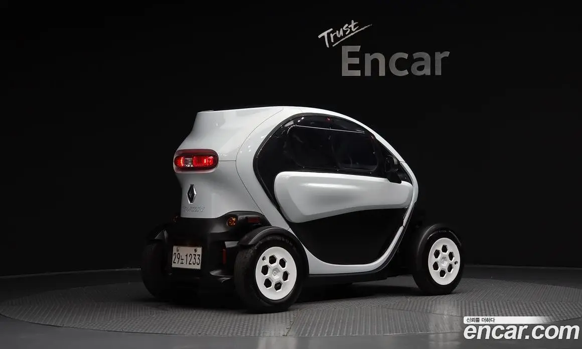 Renault (Samsung) Twizy 2020 0.1 АКПП, фото 1 Renault (Samsung) Twizy 2020 0.1 АКПП, фото 1