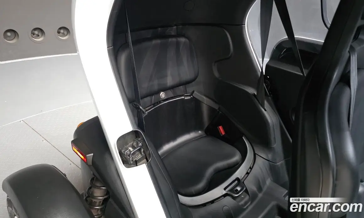 Renault (Samsung) Twizy 2020 0.1 АКПП, фото 16 Renault (Samsung) Twizy 2020 0.1 АКПП, фото 16