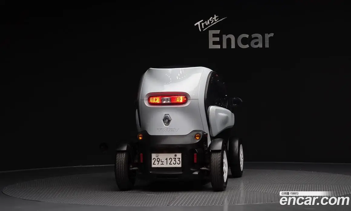 Renault (Samsung) Twizy 2020 0.1 АКПП, фото 3 Renault (Samsung) Twizy 2020 0.1 АКПП, фото 3