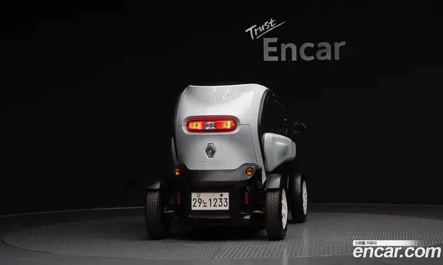 Renault (Samsung) Twizy 2020 0.1 АКПП, миниатюра 3 Renault (Samsung) Twizy 2020 0.1 АКПП, миниатюра 3