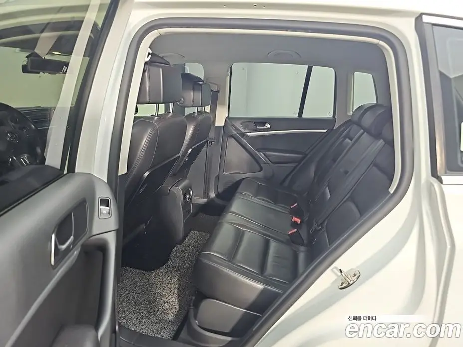 Volkswagen Tiguan 2014 2.0 АКПП, фото 12 Volkswagen Tiguan 2014 2.0 АКПП, фото 12