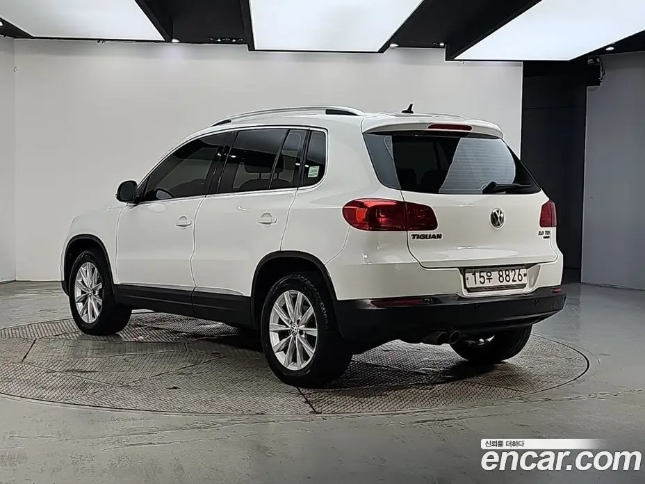 Volkswagen Tiguan 2014 2.0 АКПП, фото 3 Volkswagen Tiguan 2014 2.0 АКПП, фото 3