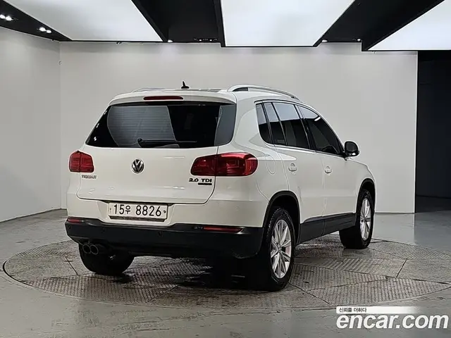 Volkswagen Tiguan 2014 2.0 АКПП, миниатюра 4 Volkswagen Tiguan 2014 2.0 АКПП, миниатюра 4
