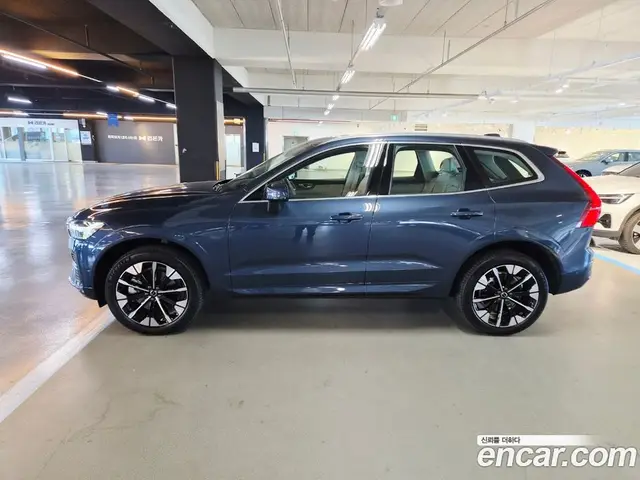 Volvo XC60 2025 2.0 АКПП, миниатюра 5