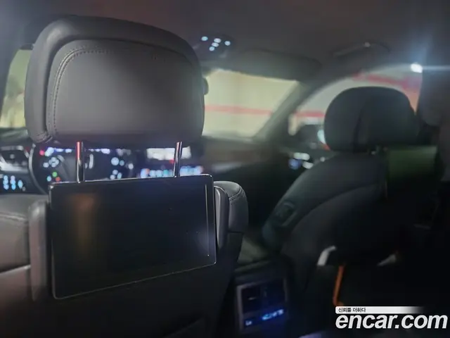 Hyundai Equus 2014 5.0 АКПП, миниатюра 7 Hyundai Equus 2014 5.0 АКПП, миниатюра 7