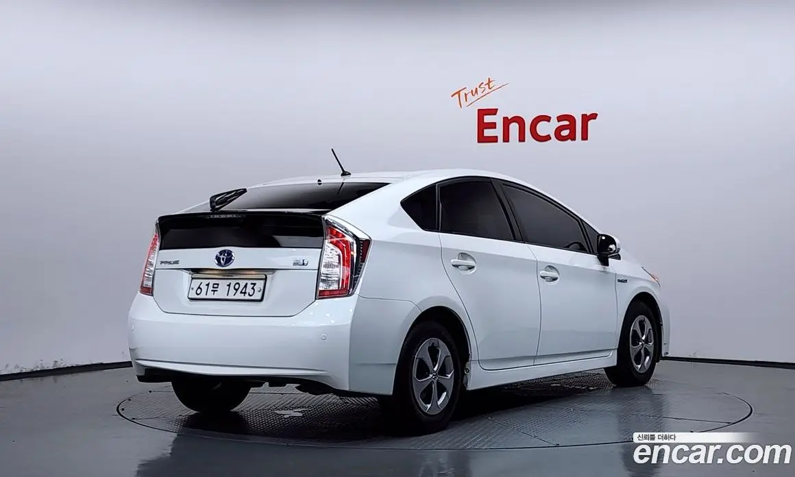 Toyota Prius 2014 1.8 АКПП, фото 2 Toyota Prius 2014 1.8 АКПП, фото 2