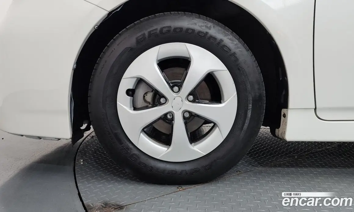 Toyota Prius 2014 1.8 АКПП, фото 5 Toyota Prius 2014 1.8 АКПП, фото 5