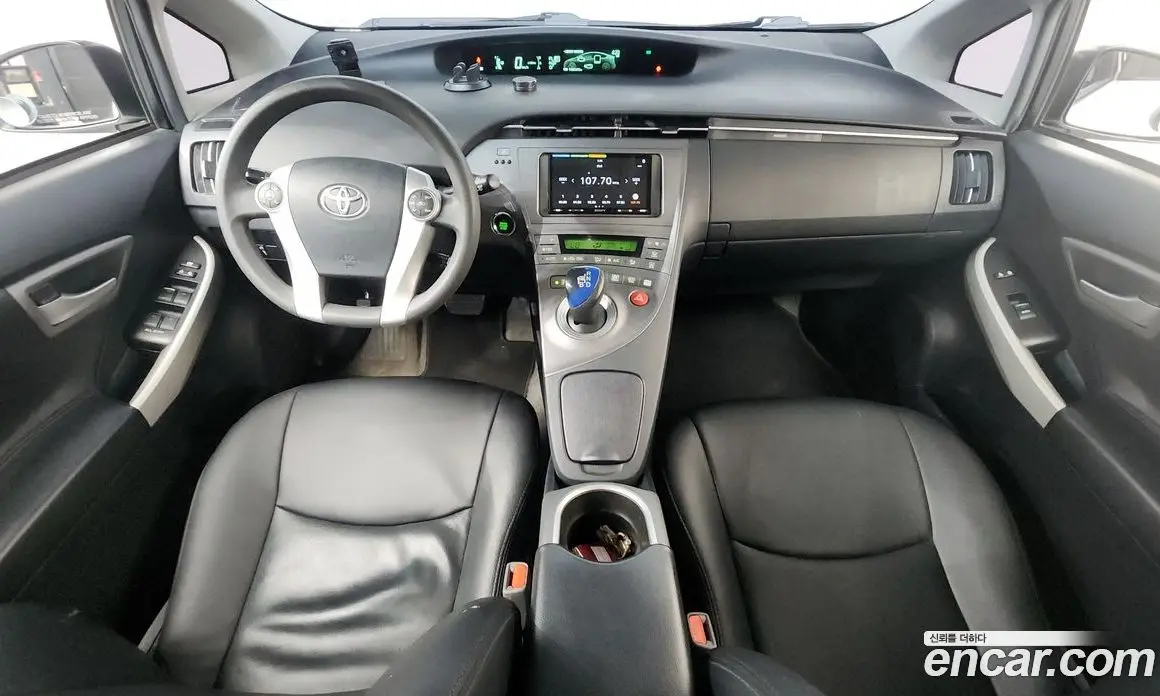 Toyota Prius 2014 1.8 АКПП, фото 7 Toyota Prius 2014 1.8 АКПП, фото 7