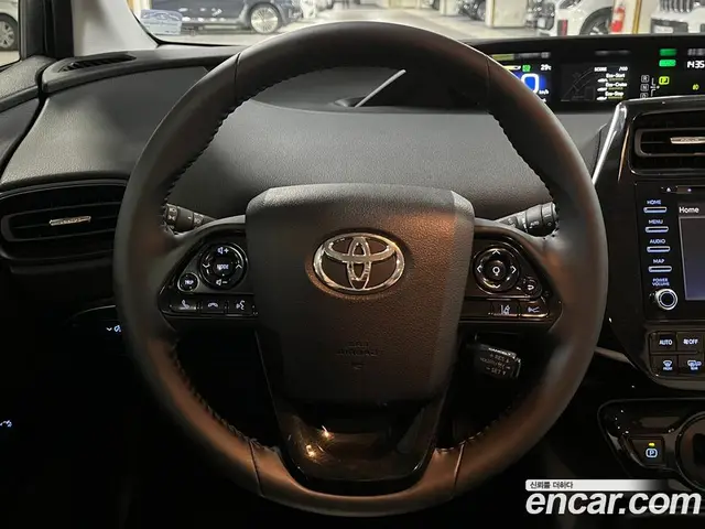 Toyota Prius 2021 1.8 вариатор, миниатюра 12