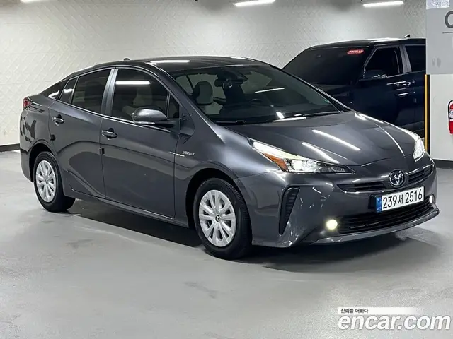 Toyota Prius 2021 1.8 вариатор, миниатюра 5