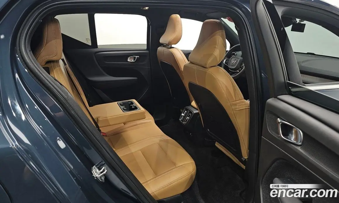 Volvo XC40 2021 2.0 АКПП, фото 16