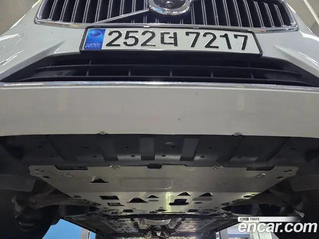 Volvo XC60 2023 2.0 АКПП, миниатюра 7