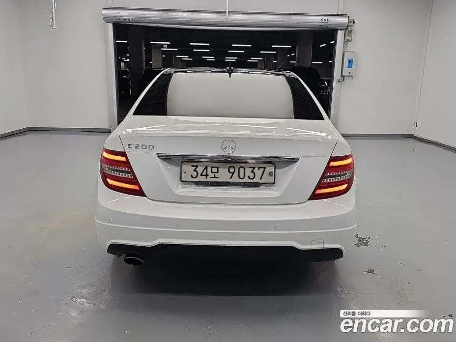 Mercedes-Benz C-Class 2013 1.8 АКПП, фото 3 Mercedes-Benz C-Class 2013 1.8 АКПП, фото 3