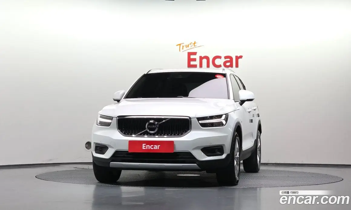 Volvo XC40 2021 2.0 АКПП, фото 3