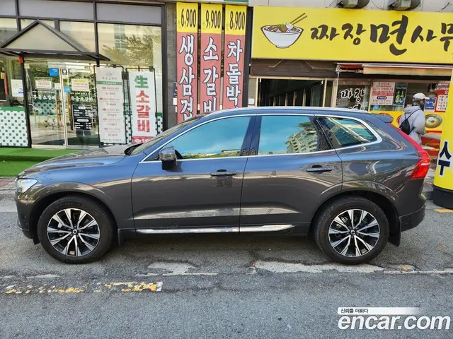 Volvo XC60 2024 2.0 АКПП, миниатюра 2
