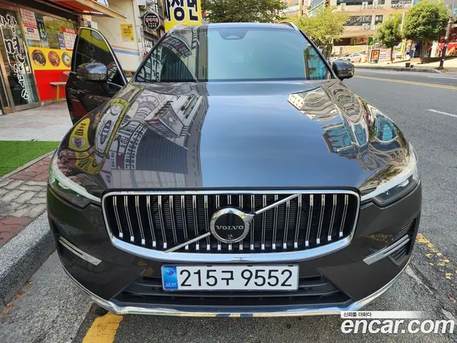 Volvo XC60 2024 2.0 АКПП, миниатюра 3
