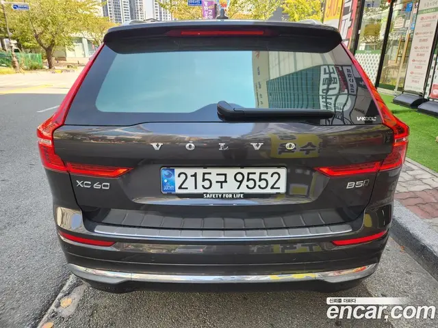Volvo XC60 2024 2.0 АКПП, миниатюра 4