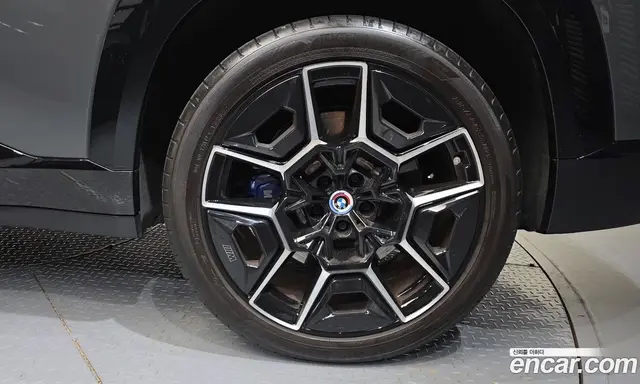 BMW XM 2024 4.4 АКПП, миниатюра 7