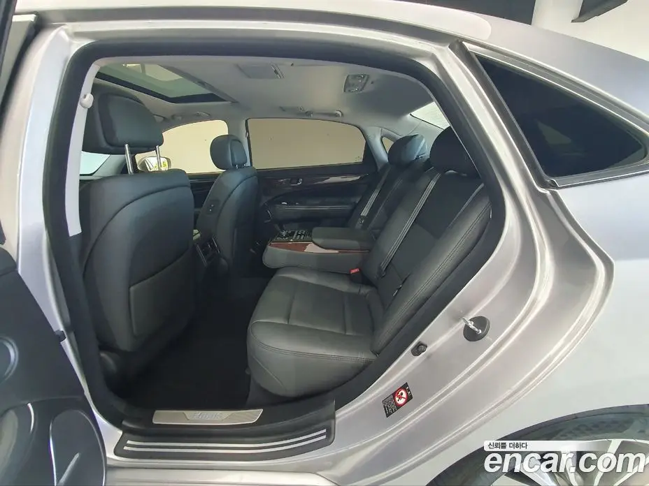 Hyundai Equus 2013 3.8 АКПП, фото 20 Hyundai Equus 2013 3.8 АКПП, фото 20